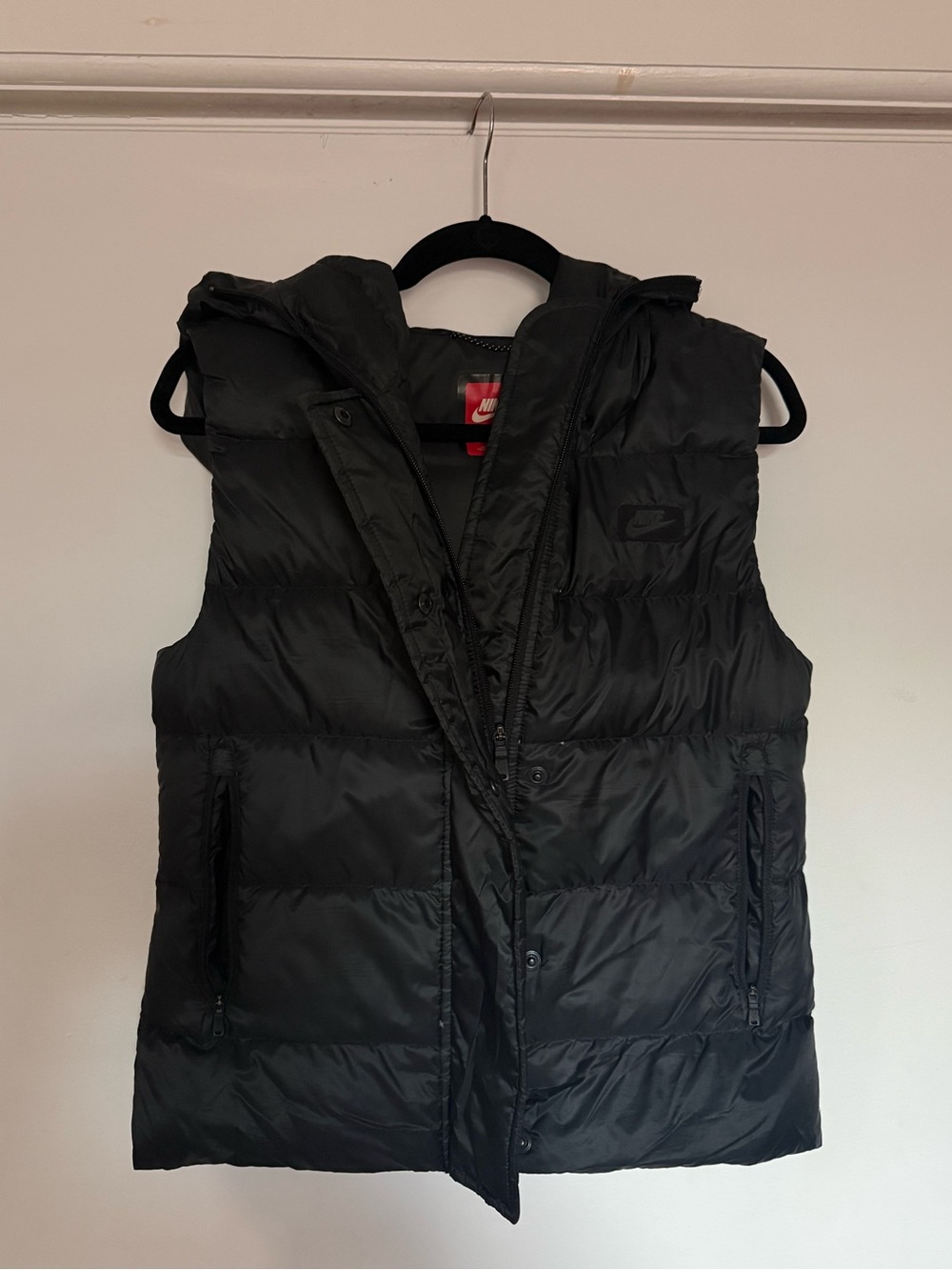 Nike Women's Black Quilted Hooded Puffer Vest